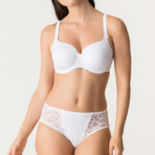 Load image into Gallery viewer, Prima Donna Madison Moulded Heart Shape Underwire Bra Basic Colours
