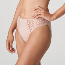 Load image into Gallery viewer, Prima Donna Twist East End Powder Rose Matching Rio Briefs
