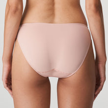 Load image into Gallery viewer, Prima Donna Twist East End Powder Rose Matching Rio Briefs