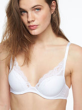 Load image into Gallery viewer, Passionata Brooklyn Foam Plunge Lace Underwire Bra (Black, Talc)