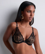 Load image into Gallery viewer, Aubade Vibes Triangle Plunge Underwire Bra (Black and Pearl)
