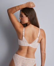 Load image into Gallery viewer, Aubade Rosessence Spacer T-Shirt Underwire Bra (Basic Colours)
