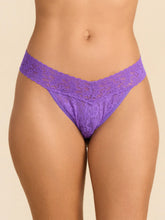 Load image into Gallery viewer, Hanky Panky O/S Low Rise Signature Lace Thong Solid Colors
