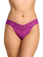 Load image into Gallery viewer, Hanky Panky O/S Low Rise Signature Lace Thong Solid Colors
