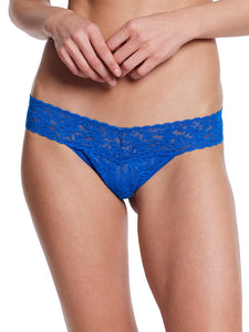 Hanky Panky O/S Low Rise Signature Lace Thong Solid Colors