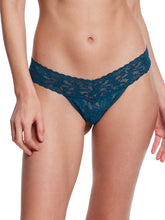 Load image into Gallery viewer, Hanky Panky O/S Low Rise Signature Lace Thong Solid Colors
