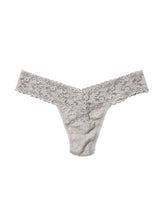 Load image into Gallery viewer, Hanky Panky O/S Low Rise Signature Lace Thong Solid Colors
