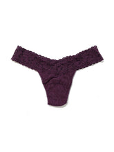 Load image into Gallery viewer, Hanky Panky O/S Low Rise Signature Lace Thong Solid Colors
