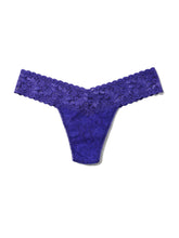 Load image into Gallery viewer, Hanky Panky O/S Low Rise Signature Lace Thong Solid Colors
