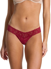 Load image into Gallery viewer, Hanky Panky O/S Low Rise Signature Lace Thong Solid Colors
