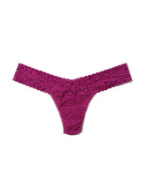 Load image into Gallery viewer, Hanky Panky O/S Low Rise Signature Lace Thong Solid Colors
