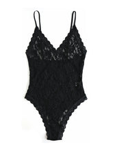 Load image into Gallery viewer, Hanky Panky Signature Lace Thong Back Bodysuit
