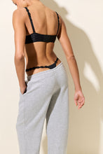 Load image into Gallery viewer, Marie Jo Avero Sweetheart Convertible Straps Underwire Bra (Black + Caffe Latte + Pearly Pink)

