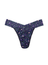 Load image into Gallery viewer, Hanky Panky O/S High/Original Rise Signature Lace Thong Prints

