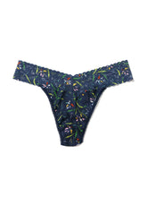 Load image into Gallery viewer, Hanky Panky O/S High/Original Rise Signature Lace Thong Prints
