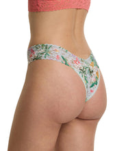 Load image into Gallery viewer, Hanky Panky O/S High/Original Rise Signature Lace Thong Prints
