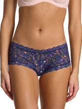 Load image into Gallery viewer, Hanky Panky Signature Lace Boyshort Prints

