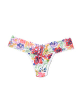 Load image into Gallery viewer, Hanky Panky O/S Low Rise Signature Lace Thong Prints
