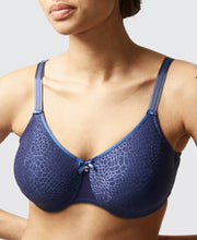 Load image into Gallery viewer, Chantelle C Magnifique Smooth Minimizer T-shirt Underwire Bra (Fashion Colors)
