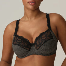 Load image into Gallery viewer, Prima Donna FW24 Madison Black Tailor Full Cup Underwire Bra
