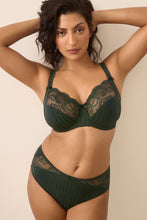 Load image into Gallery viewer, Prima Donna FW25 Madison Deep Forest Full Cup Underwire Bra
