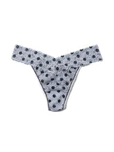 Load image into Gallery viewer, Hanky Panky O/S High/Original Rise Signature Lace Thong Prints
