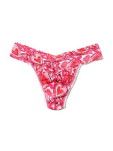 Load image into Gallery viewer, Hanky Panky O/S High/Original Rise Signature Lace Thong Prints
