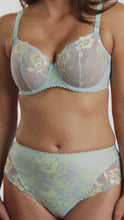 Load and play video in Gallery viewer, Prima Donna SS23 Nuzha Cloud Balcony Vertical Seam Underwire Bra
