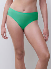Load image into Gallery viewer, Chantelle Seamless SoftStretch Hipster/Shorty
