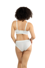 Load image into Gallery viewer, Parfait Dalis Bra Sized Non-Underwire Modal &amp; Lace J-Hook Bralette (Pearl White)
