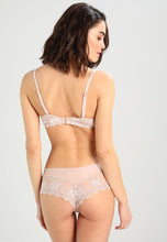 Load image into Gallery viewer, Chantelle Champs Elysees Memory Foam Convertible Straps Underwire Bra
