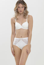 Load image into Gallery viewer, Mey Luxurious Bi-Stretch Full Cup Moulded Underwire Bra
