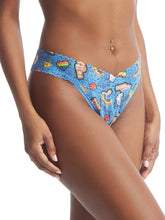 Load image into Gallery viewer, Hanky Panky O/S High/Original Rise Signature Lace Thong Prints
