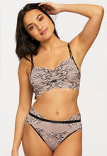 Load image into Gallery viewer, Montelle Parisian Kiss Lace Non-Underwire Bralette
