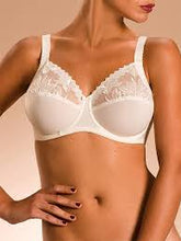 Load image into Gallery viewer, Chantelle Amazone Three Part Cup Underwire Bra
