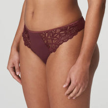 Load image into Gallery viewer, Prima Donna Twist FW22 First Night Merlot Matching Thong
