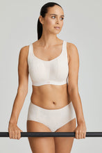 Load image into Gallery viewer, Prima Donna Sports The Gym Venus Non-Padded Convertible Underwire Sports Bra
