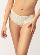 Load image into Gallery viewer, Empreinte Romy Natural Matching Shorty
